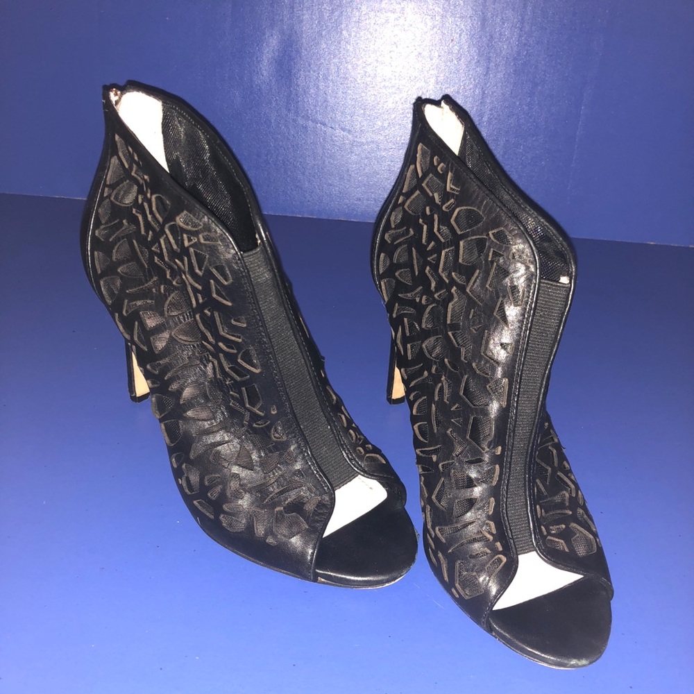 Vince Camuto Heels Boots Size 7.5